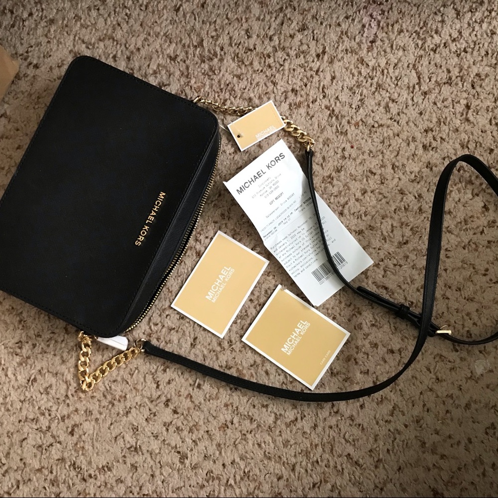 MK Saffiano Leather LG EW Crossbody Bag Black.